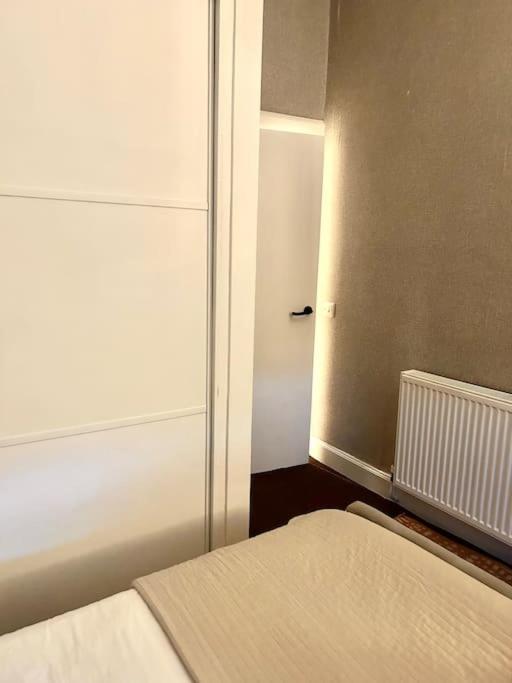 Large 2 Bedroom, Ground Floor Flat, Close To City EDI Buitenkant foto
