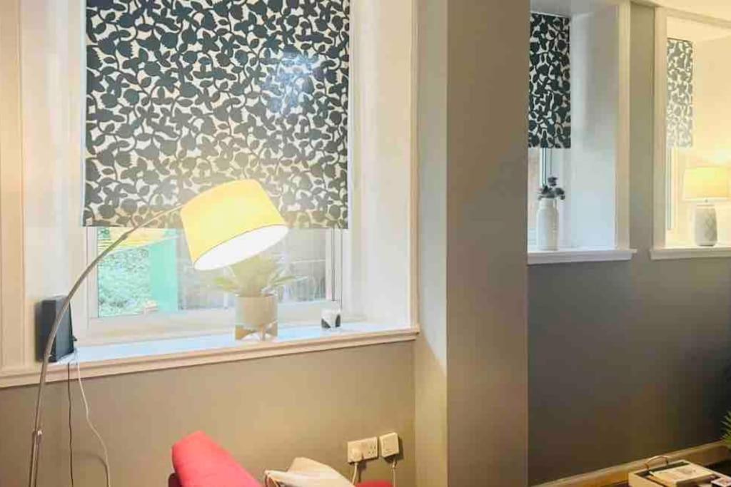 Large 2 Bedroom, Ground Floor Flat, Close To City EDI Buitenkant foto